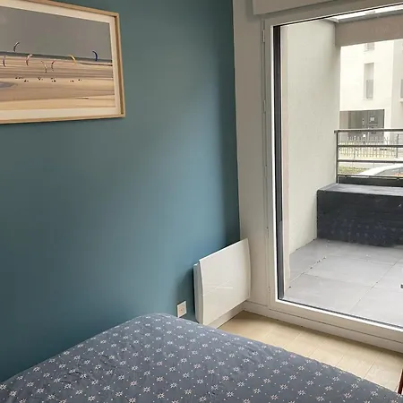Apartment Cozy T2 With Balcony Near The Sea